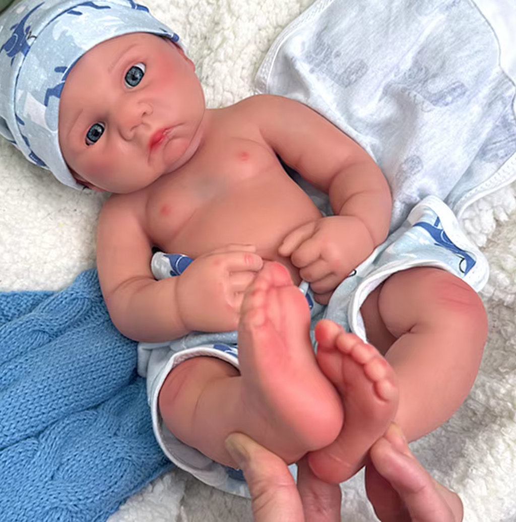 Milo – 40 cm Full Body Silicone Preemie Reborn Baby Boy – photo 2