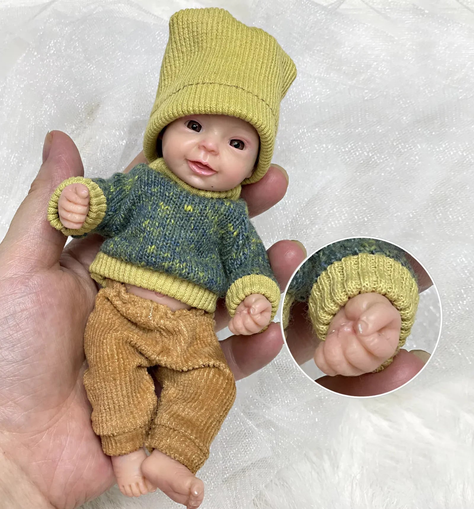 Mini Palm-Sized Silicone Newborn Baby Doll