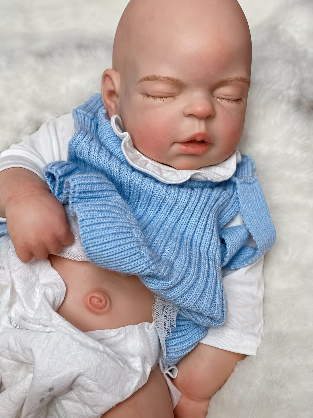 Willow – 55 cm Full Body Silicone Reborn Baby Girl Doll – photo 2